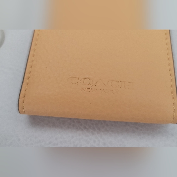 (NWOT) Coach leather luggage tag - Picture 5 of 7